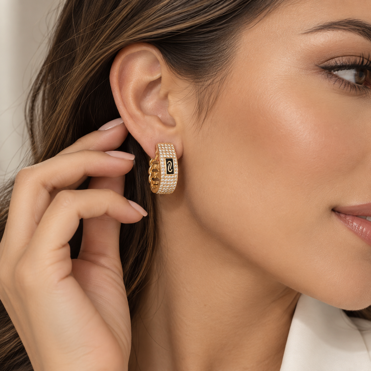 AMALA AUREA — Crystal Chain Hoops