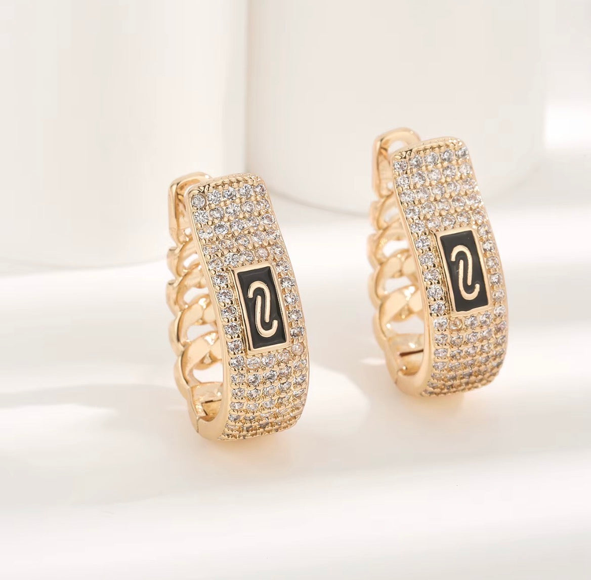 AMALA AUREA SIGNATURE — SET DE BRAZALETES